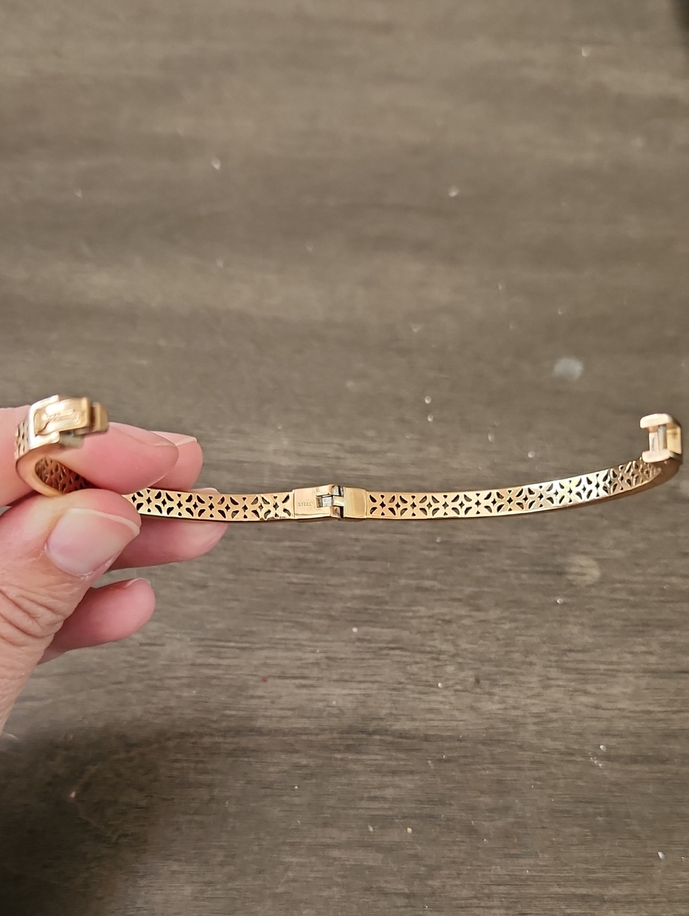 Fossil Bangle - Picture 5 of 9